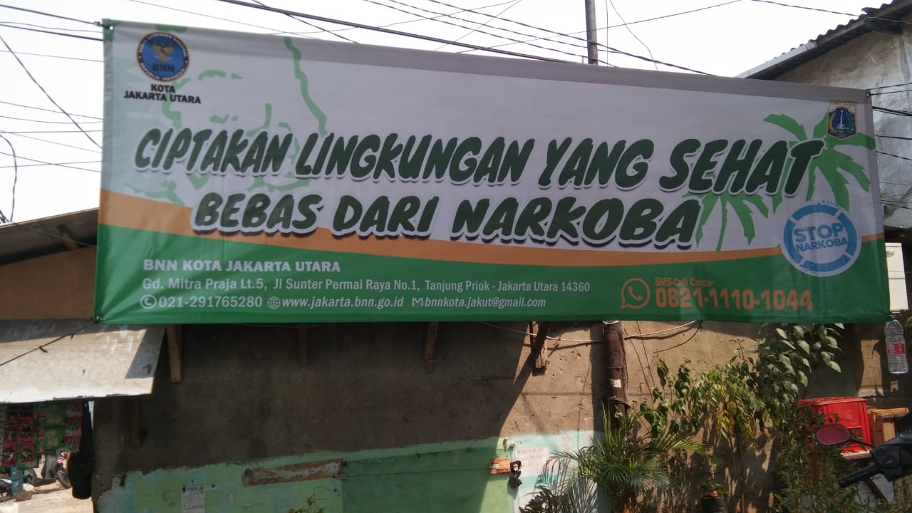 Pemasangan Spanduk Bahaya Narkoba BNN Kota Jakarta Utara di Lingkungan Masyarakat Pademangan Kota Administrasi Jakarta Utara Pemasangan Spanduk Bahaya Narkoba BNN Kota Jakarta Utara di Lingkungan Masyarakat Pademangan Kota Administrasi Jakarta Utara