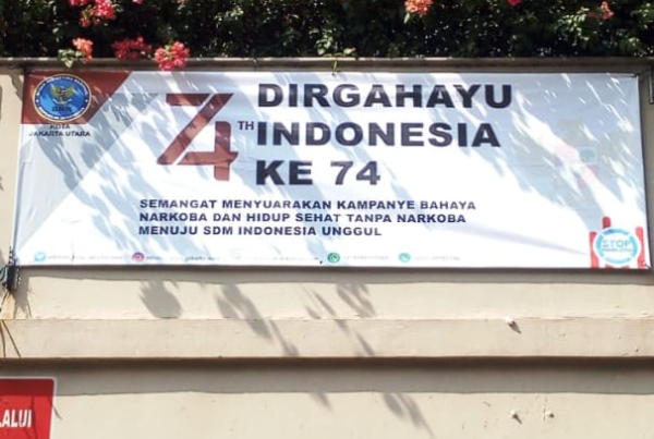 Pemasangan Spanduk Anti Narkoba dalam rangka menyambut HUT Kemerdekaan Republik Indonesia Ke 74 di Wilayah Kota Administrasi Jakarta Utara