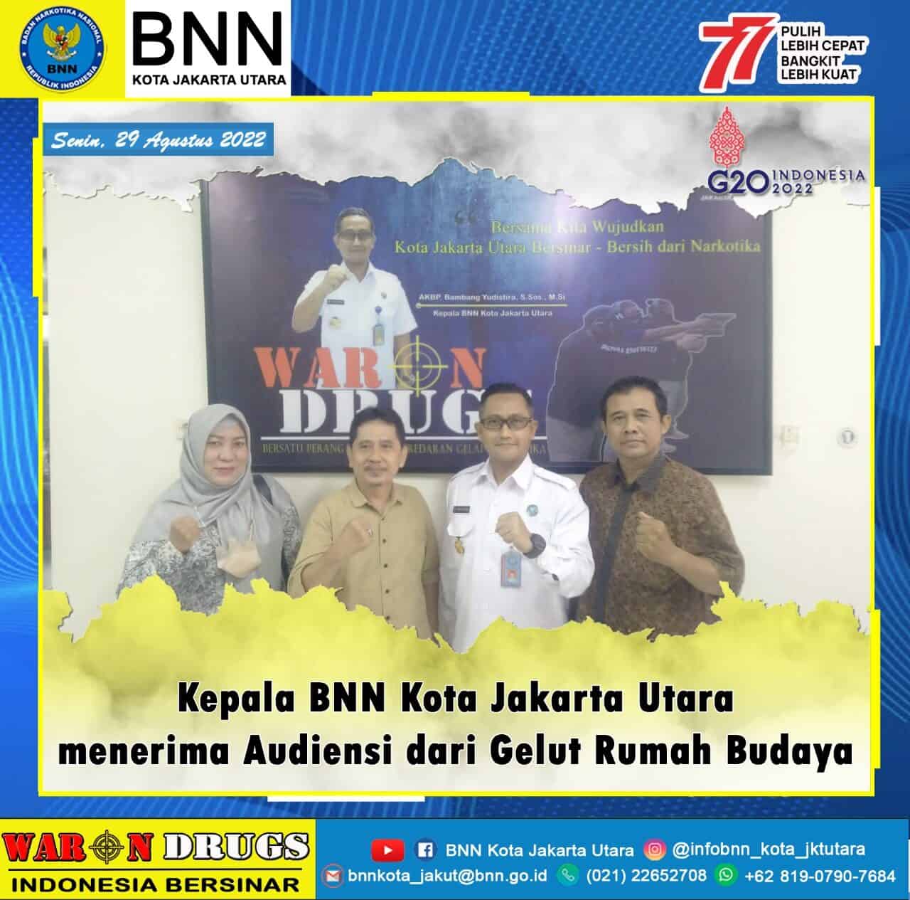 AUDIENSI DARI ANGGOTA GELUT RUMAH BUDAYA AUDIENSI DARI ANGGOTA GELUT RUMAH BUDAYA