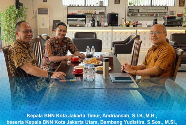 Kepala BNN Kota Jakarta Timur, Andriansah, S.I.K.,M.H., beserta Kepala BNN Kota Jakarta Utara, Bambang Yudistira, S.Sos., M.Si., berkunjung ke Kantor PPKD Jakarta Timur